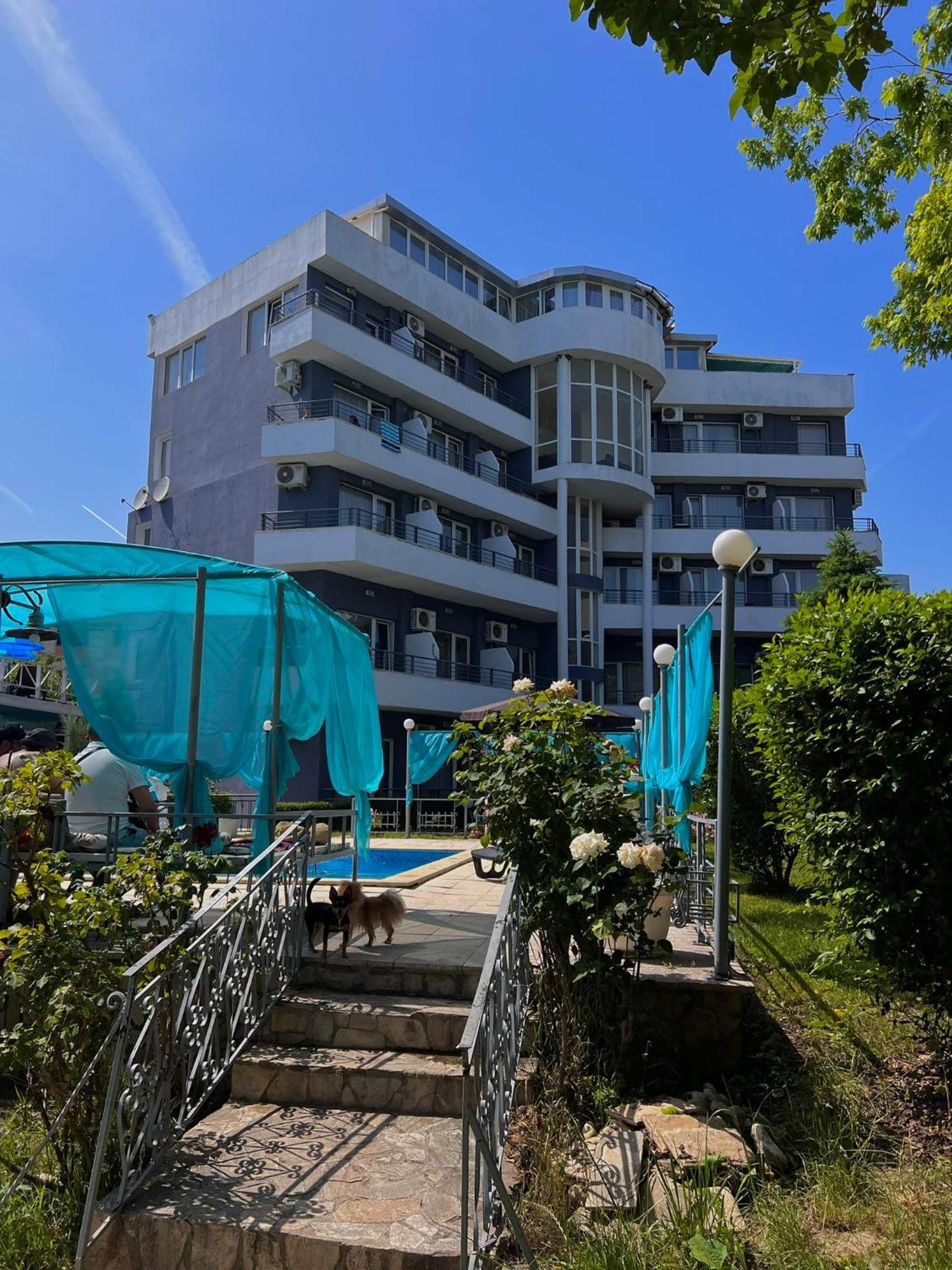 Apart Complex Diva& Bar & Restaurant 산콘스탄틴앤헬레나 외부 사진