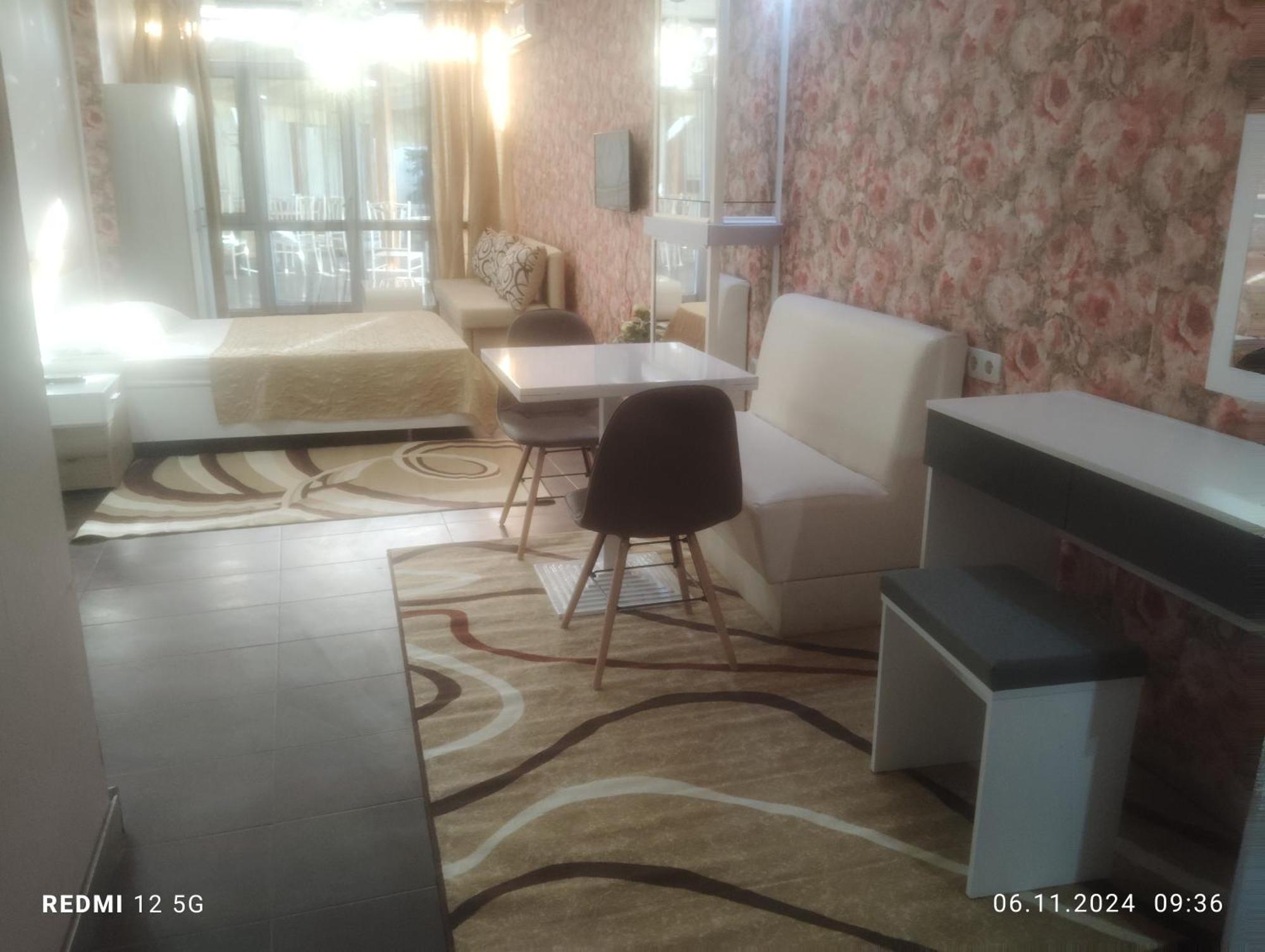 Apart Complex Diva& Bar & Restaurant 산콘스탄틴앤헬레나 외부 사진