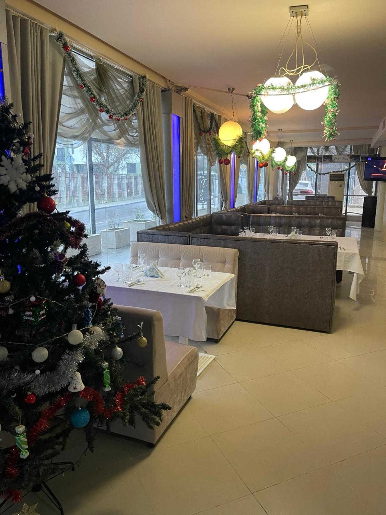 Apart Complex Diva& Bar & Restaurant 산콘스탄틴앤헬레나 외부 사진
